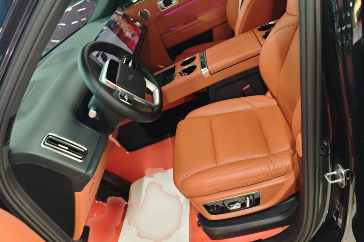 理想汽车 理想L8 2023款 Pro中控内饰19