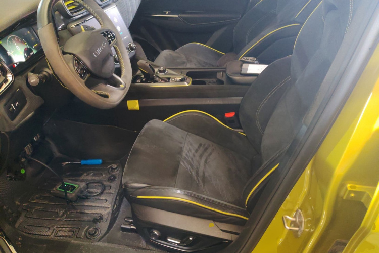 领克03 2019款 03+ 2.0TD 自动驭风版局部细节19