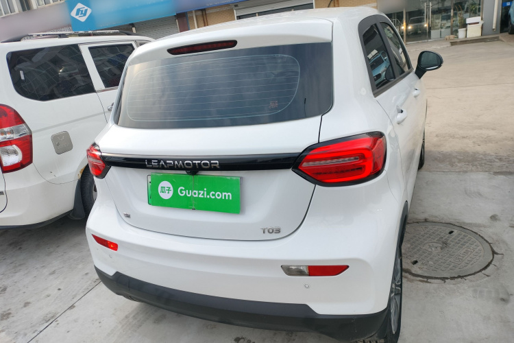 零跑汽车 零跑T03 2021款 400舒享版车身外观6