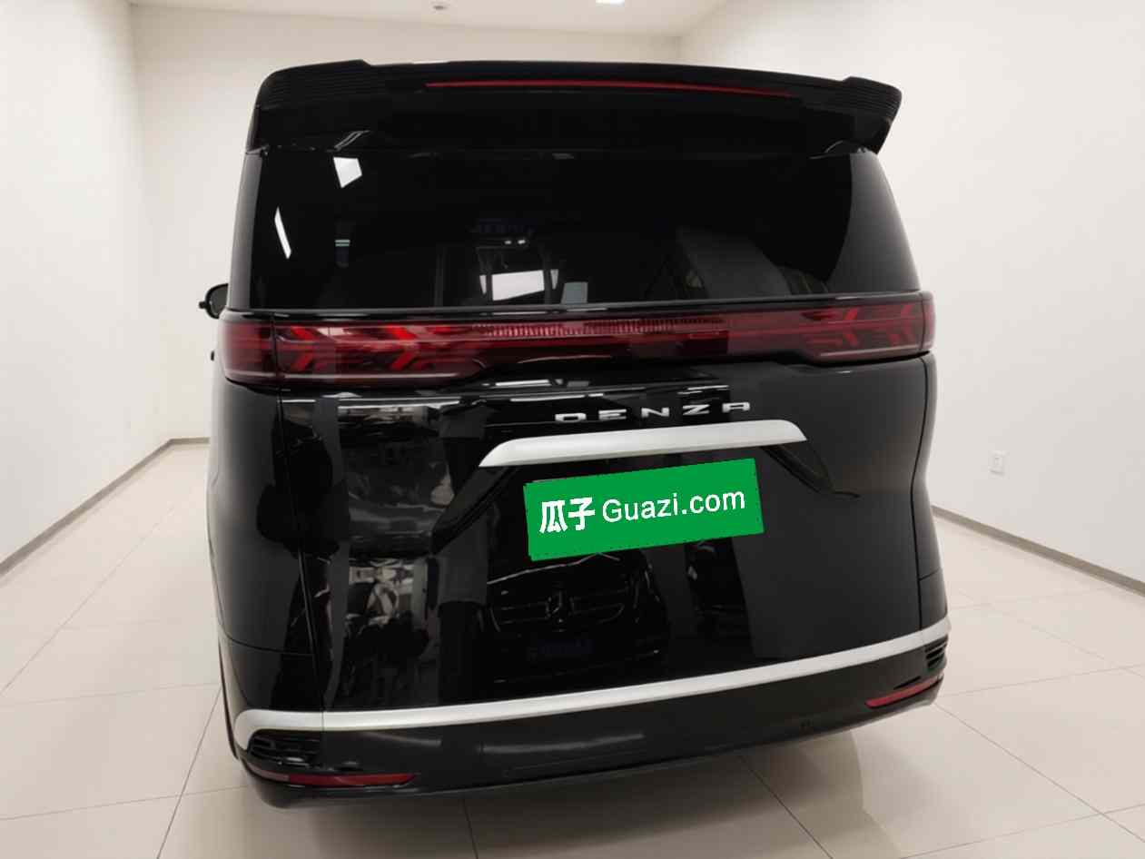 腾势D9 2022款 DM-i 1040 尊贵型(4)
