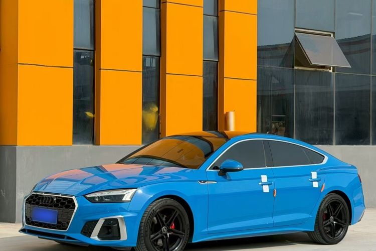 奥迪A5 2021款 Sportback 40 TFSI 时尚致雅型车身外观6003