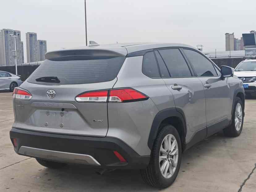 丰田 卡罗拉锐放 2024款 2.0L 智能电混双擎 先锋版(4)