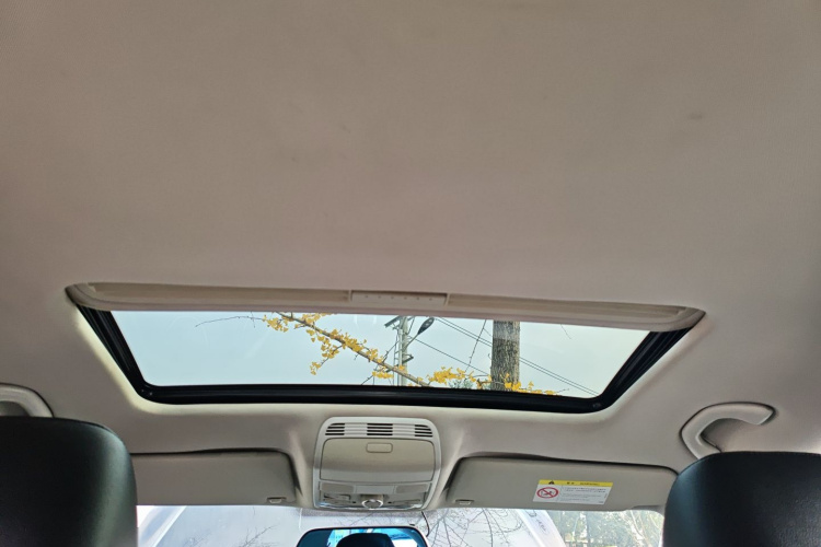 大众 迈腾 2015款 1.8TSI 豪华型中控内饰22