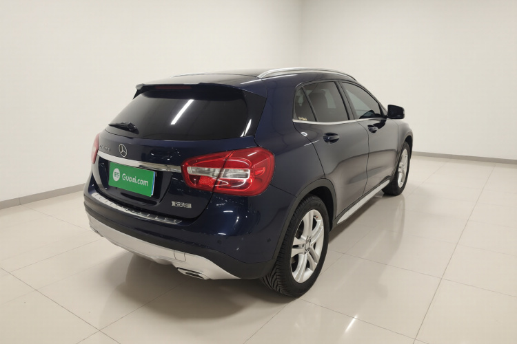 奔驰GLA 2016款 GLA 200 动感型车身外观7