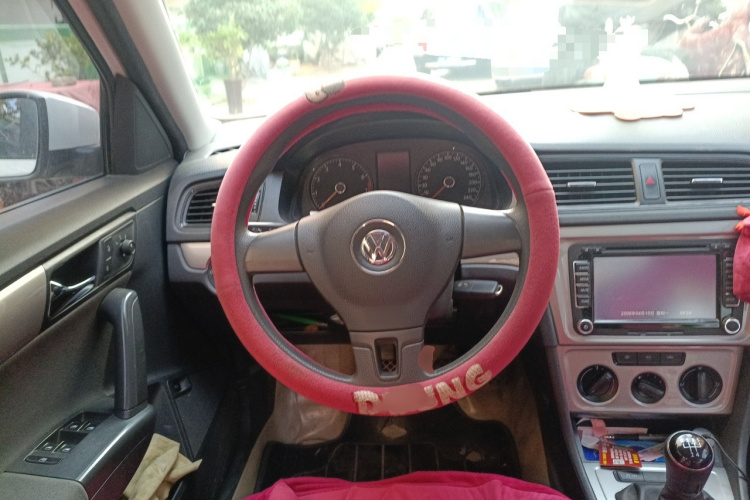 大众 朗逸 2013款 改款经典 1.6L 手动风尚版局部细节13