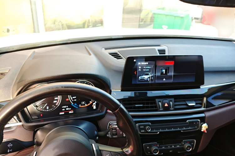 宝马X1 2021款 改款 sDrive25Li 领先型中控内饰7002