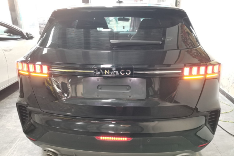 领克06 2020款 1.5T 劲Pro车身外观6