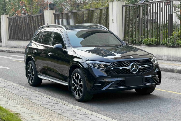 奔驰GLC 2023款 改款 GLC 260 L 4MATIC 豪华型 5座车身外观6011