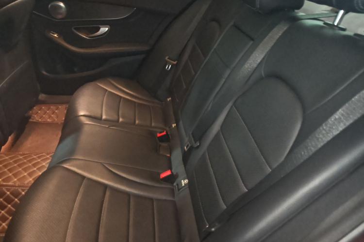 奔驰C级 2015款 改款 C 200 L 运动型中控内饰7004