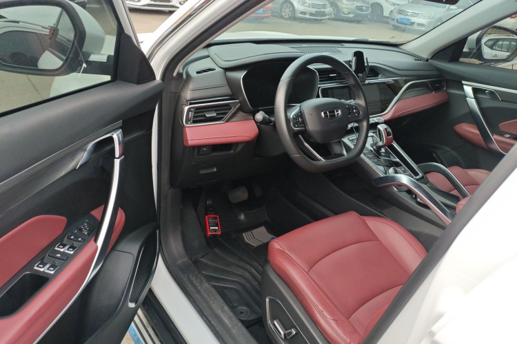 吉利汽车 2022款 博越X 1.8TD DCT智尊型中控内饰7003