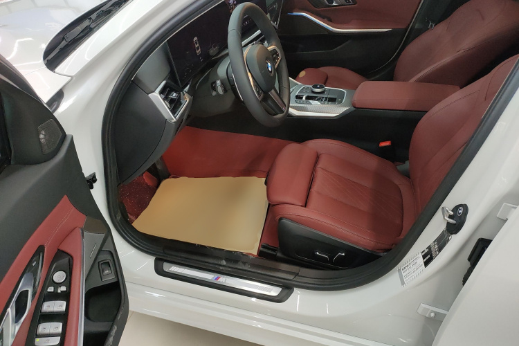 宝马3系 2024款 325Li M运动曜夜套装中控内饰20