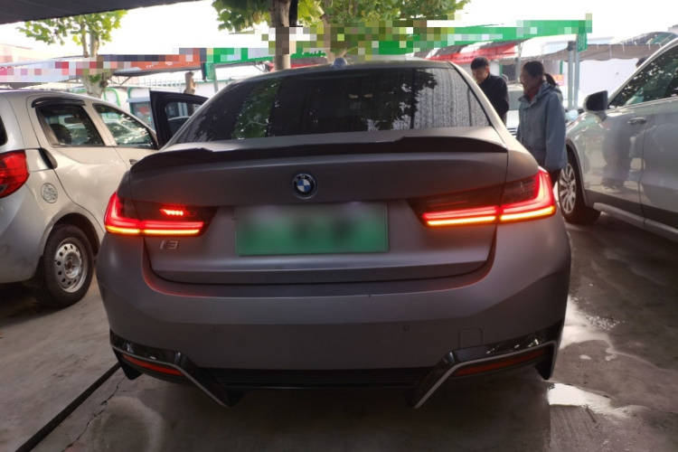 宝马i3 2024款 eDrive 35 L车身外观6004