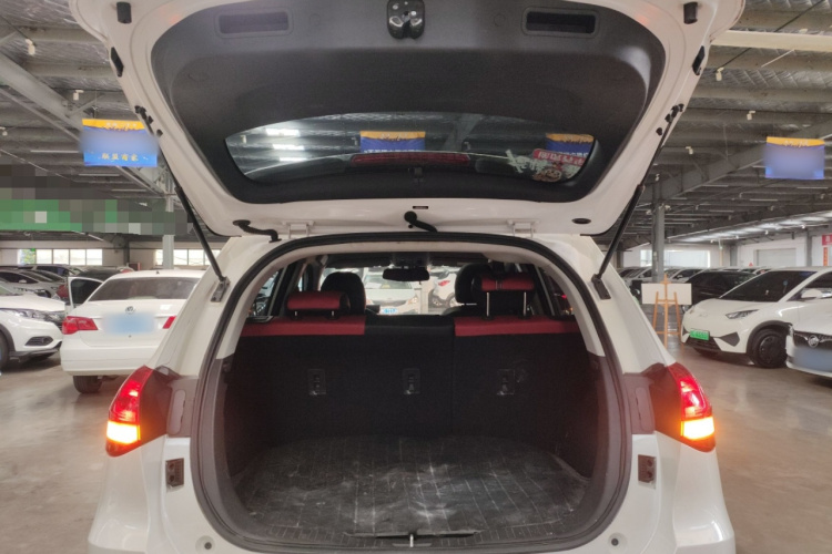 哈弗H2 2017款 蓝标 1.5T 自动两驱豪华型机舱底盘23