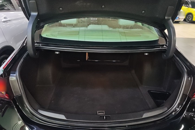 别克 君越 2019款 28T 精英型局部细节23