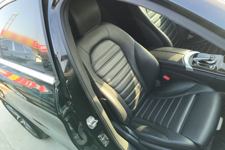 奔驰C级 2018款 C 180 L 时尚型局部细节41