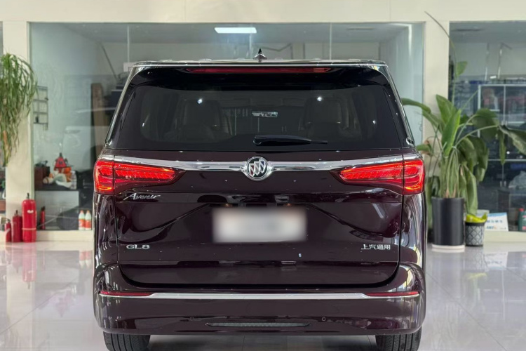 别克GL8 2022款 Avenir艾维亚 六座贤礼版车身外观6005