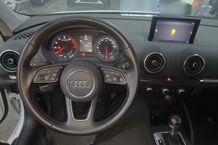 奥迪A3 2020款 改款 Limousine 35 TFSI 进取型 国VI中控内饰12