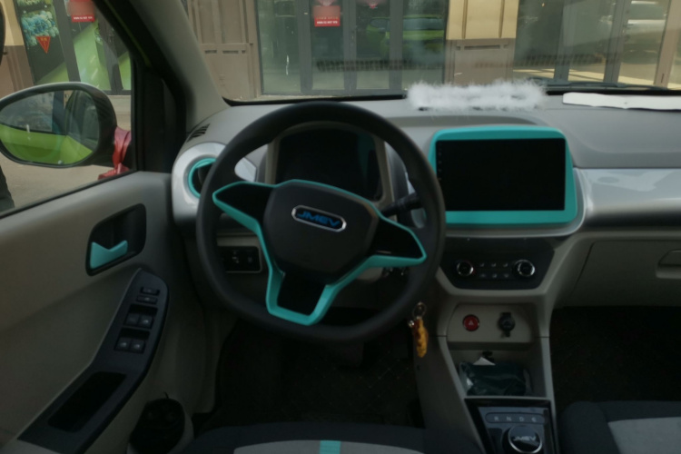 江铃集团新能源 易至EV2 2024款 201km 舒适型中控内饰13