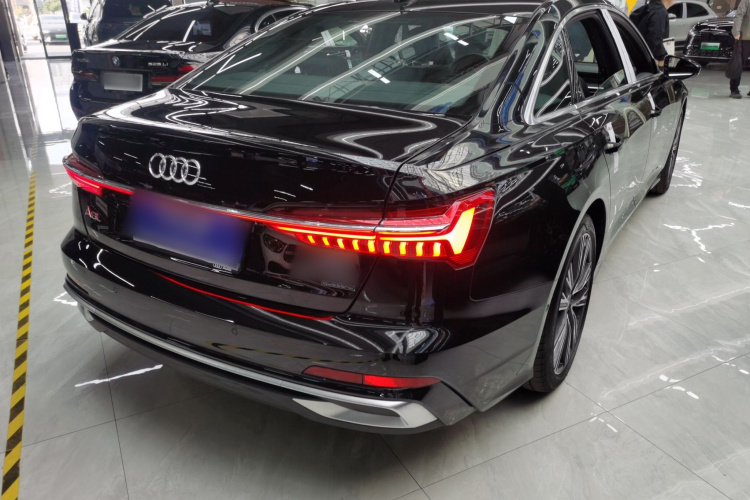 奥迪A6L 2024款 45 TFSI quattro 臻选动感型车身外观7