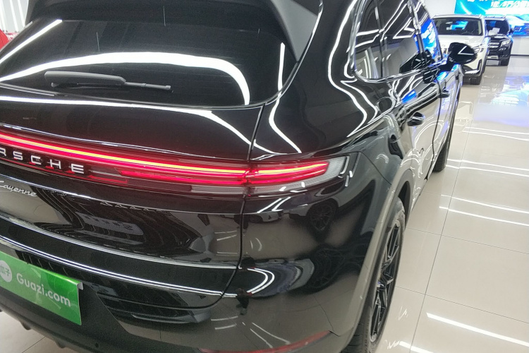 保时捷 2024款 Cayenne 3.0T车身外观9