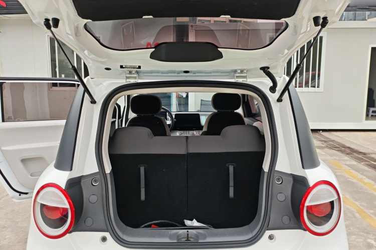 长安启源 长安Lumin 2022款 210km 香甜款机舱底盘23