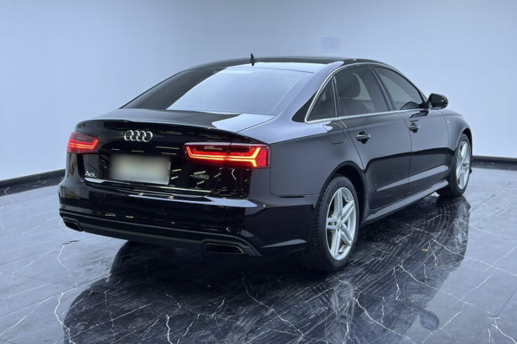 奥迪A6L 2018款 30周年年型 30 FSI 风尚型车身外观6002