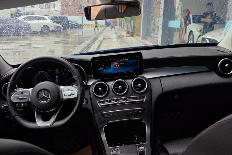 奔驰C级 2020款 改款 C 260 L 运动版中控内饰12