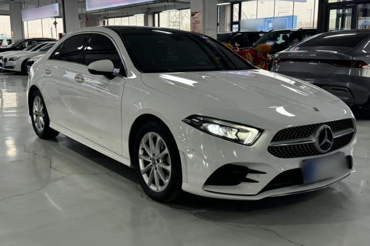 奔驰A级 2021款 A 200 L 运动轿车时尚型车身外观6002