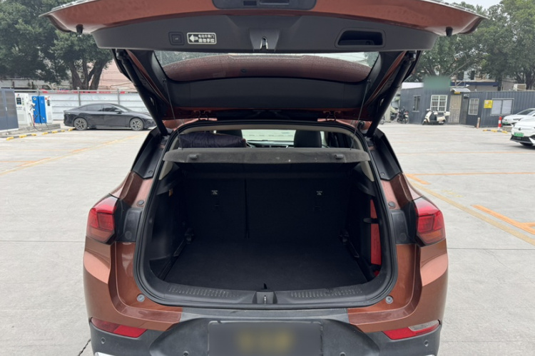 别克 昂科拉GX 2020款 20T CVT两驱旗舰型局部细节23