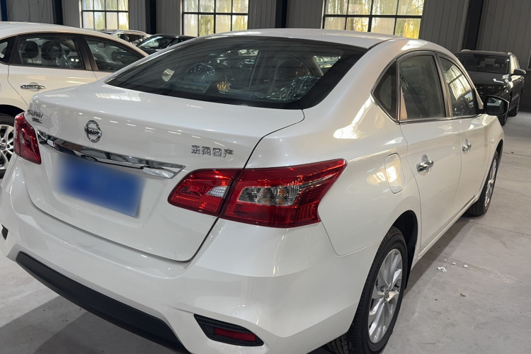 日产 轩逸 2024款 改款二 经典 1.6XE CVT舒适版车身外观6003