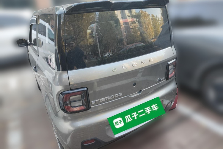 吉利银河 2023款 熊猫mini 200km 耐力熊车身外观5