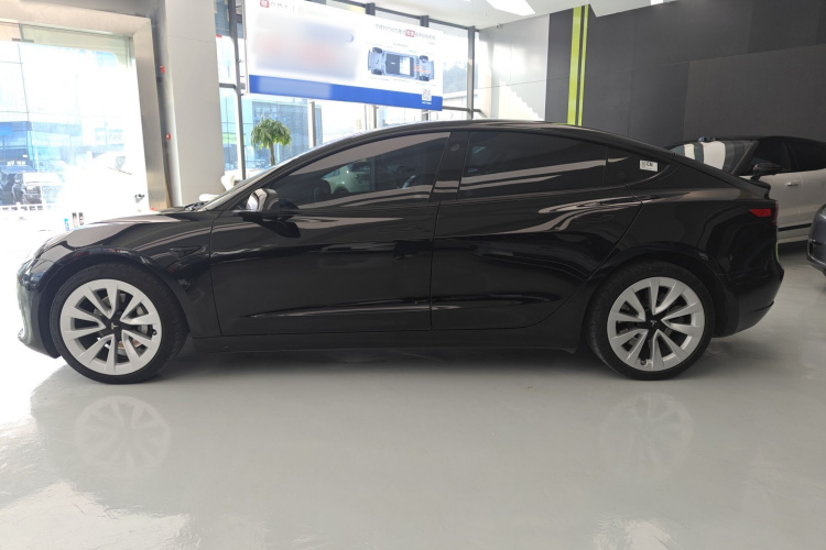 特斯拉 Model 3 2022款 后轮驱动版车身外观6003