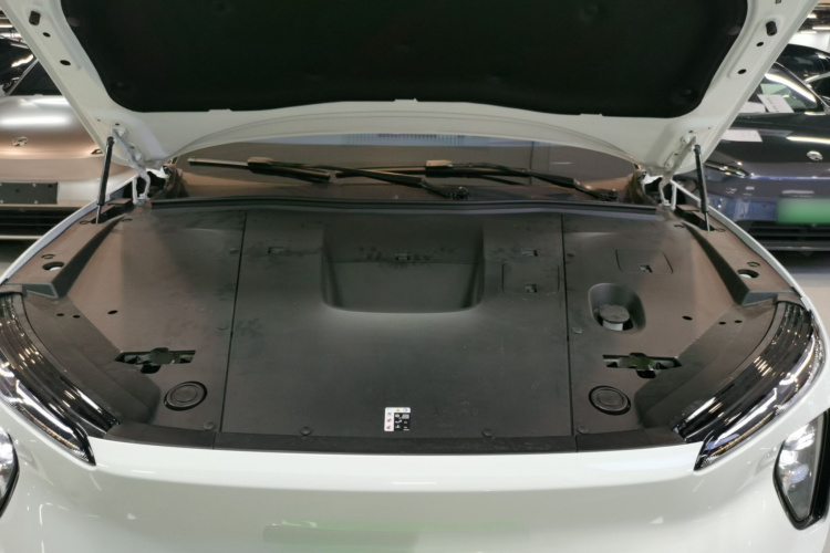 蔚来ES6 2024款 75kWh机舱底盘24