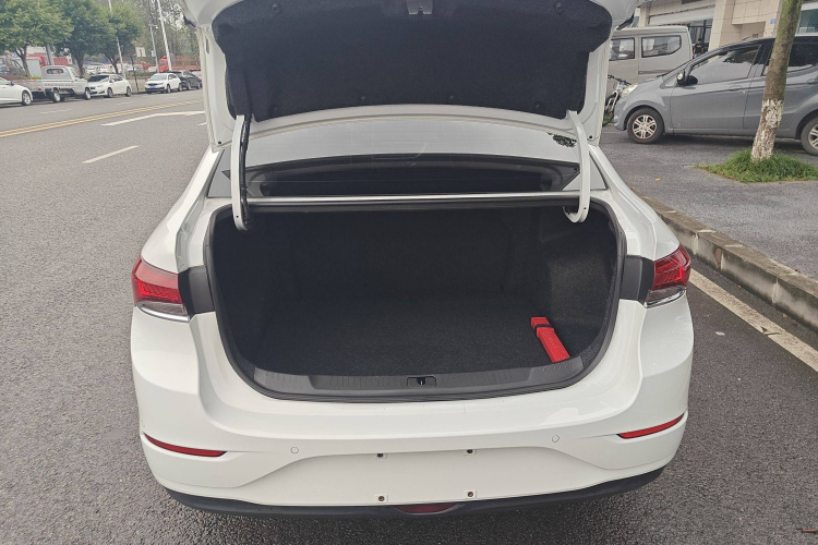 别克 英朗 2021款 改款 典范 1.5L 自动精英型局部细节23