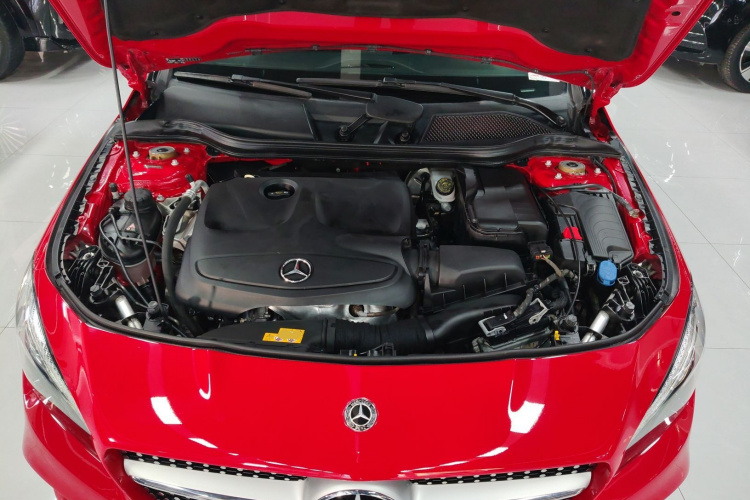 奔驰CLA 2018款 CLA 200 时尚型机舱底盘24