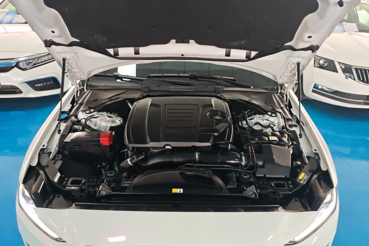 捷豹XEL 2022款 2.0T 250PS R-DYNAMIC S进取运动版机舱底盘24