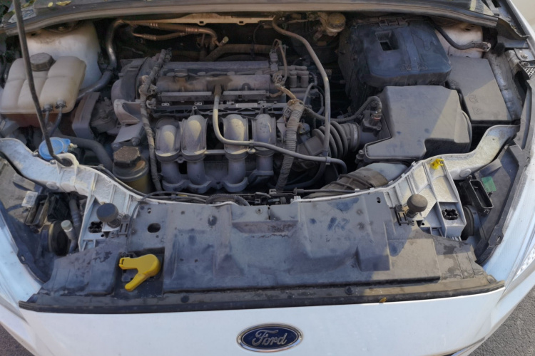 福特 福克斯 2017款 两厢 1.6L 手动风尚型智行版局部细节24