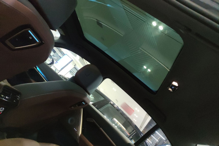 宝马5系 2024款 530Li 尊享型 豪华套装中控内饰22