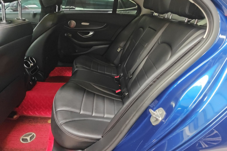 奔驰C级 2020款 改款 C 260 L 运动版中控内饰7003