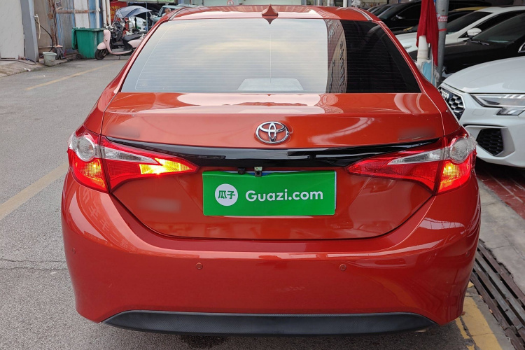 丰田 雷凌 2015款 1.6G CVT橙色限量版车身外观6