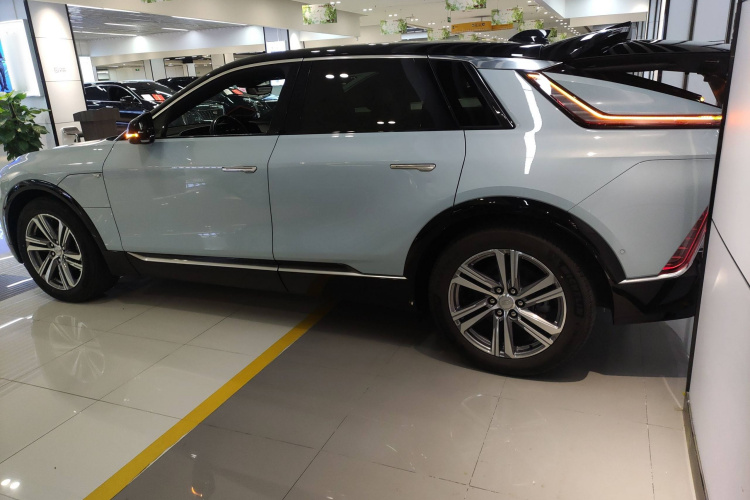 凯迪拉克 IQ锐歌 2022款 后驱长续航豪华版车身外观6003