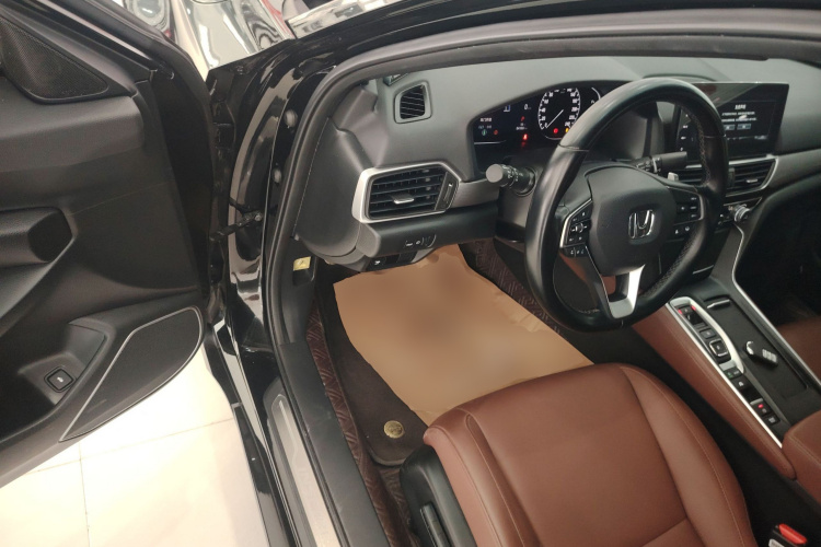 本田 英仕派 2022款 锐·混动 2.0L 净雅版中控内饰7003