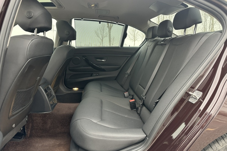 宝马3系 2017款 320Li 时尚型中控内饰7003