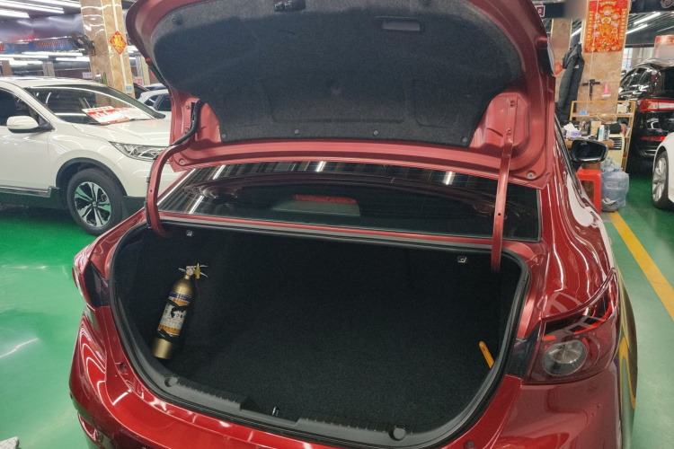 马自达3 昂克赛拉 2016款 三厢 1.5L 自动舒适型机舱底盘23