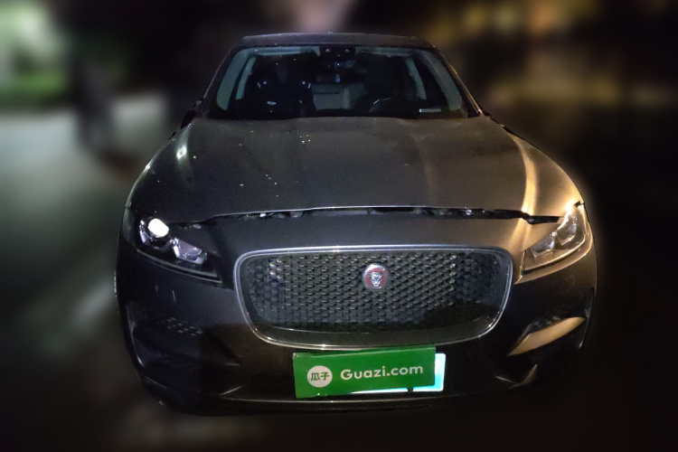 捷豹F-PACE 2020款 2.0T 都市尊享版车身外观2
