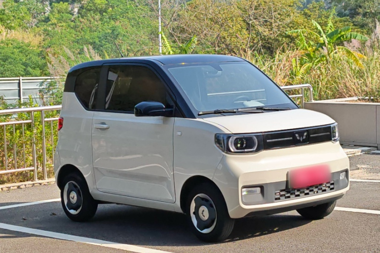 五菱汽车 宏光MINIEV 2022款 马卡龙时尚款 磷酸铁锂车身外观6002