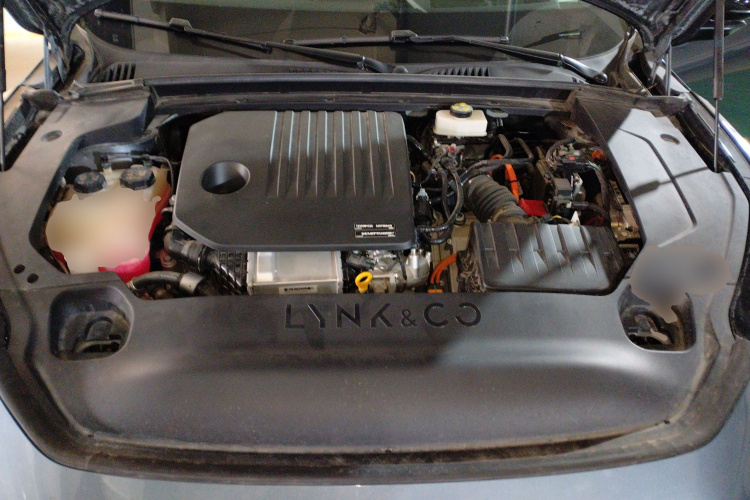 领克07 2024款 EM-P 126长续航 Ultra机舱底盘24