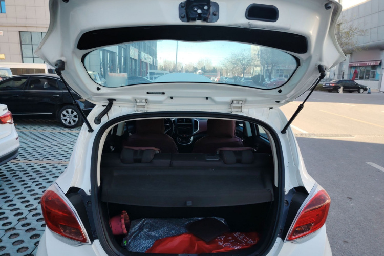 长安 奔奔 2015款 1.4L IMT豪华型 国V局部细节23