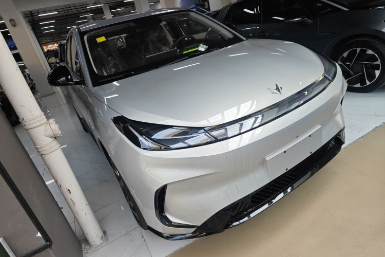 ARCFOX极狐 极狐T1 2025款 425 PRO车身外观3