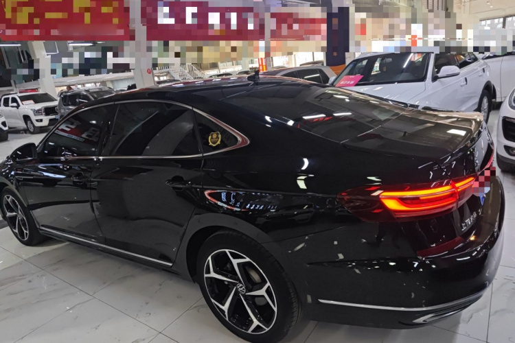 大众 帕萨特 2023款 330TSI 星空精英版车身外观4